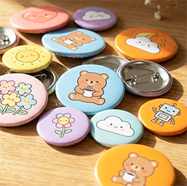 缶バッジがたくさん